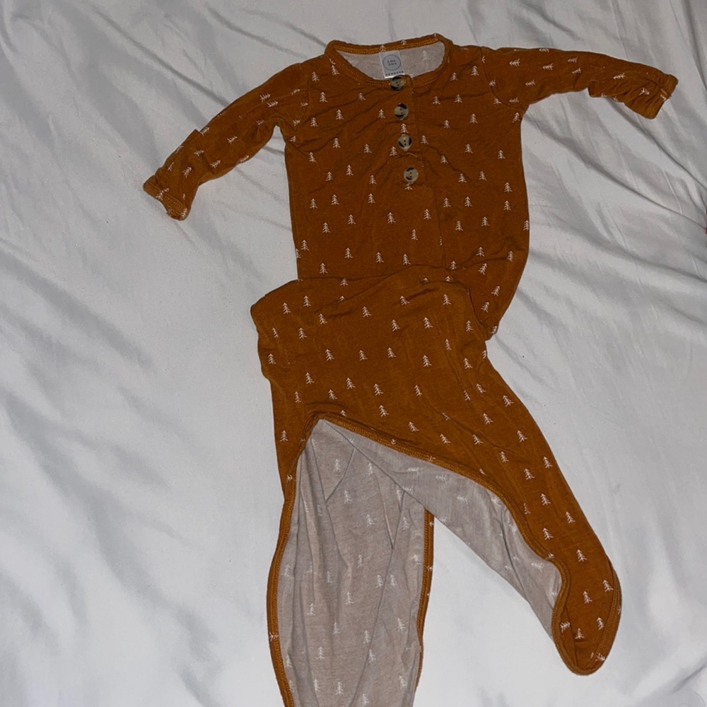 Lou Lou and Company newborn knotted gown
